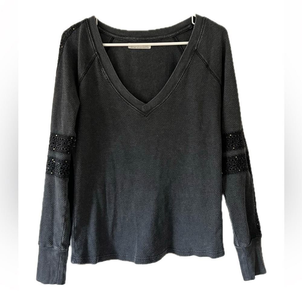 Free people top with lace on sleeves